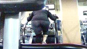 Candid Phat Ass Chick In Sweat Drenched Tights