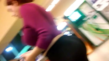 Big thick booty latina in Safeway... HD
